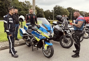 zdjęcie kolorowe- motocykle