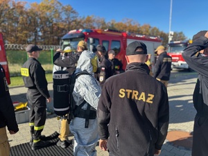 funkcjonariusze policji w trakcie ćwiczeń