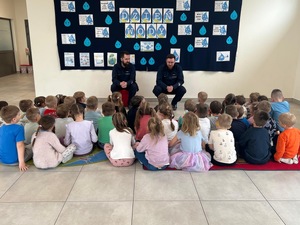 dzielnicowi z dziećmi