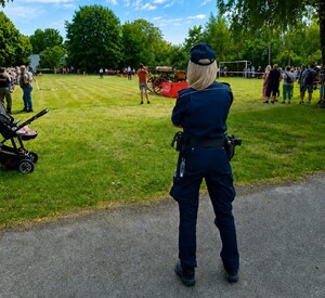 Policjanci na festynch