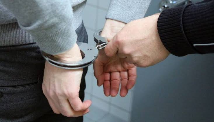Policja w Kędzierzynie-Koźlu zatrzymała trzy osoby poszukiwane